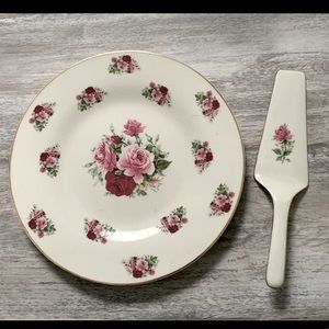 🌹SOLD🌹Shabby Crimson Red Pink Rose Floral Porcelain Plate Server Collectible